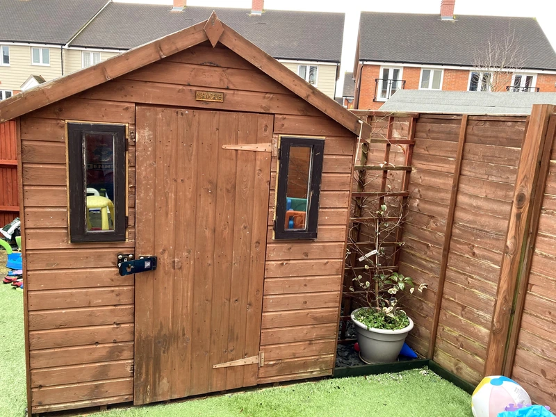 shed office exterior